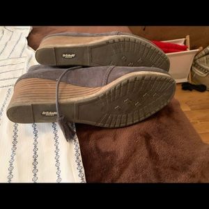 Very light wear Gray Wedges